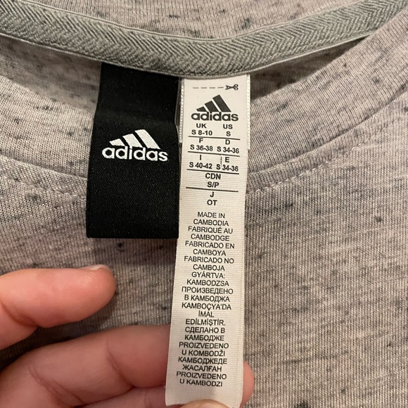 Adidas Gray Logo Sleeveless Tank Top size Small - Picture 3 of 6